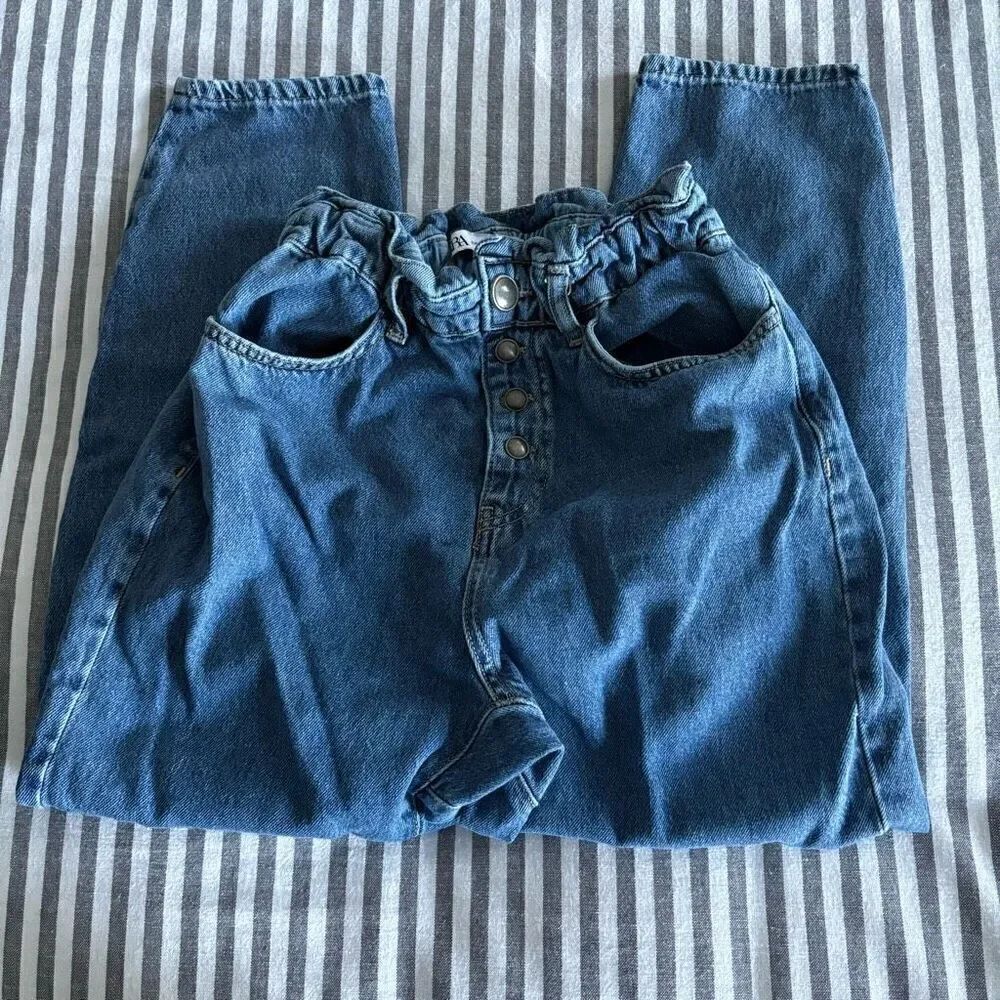 Zara High Rise Paperbag Ankle Jeans Size 2